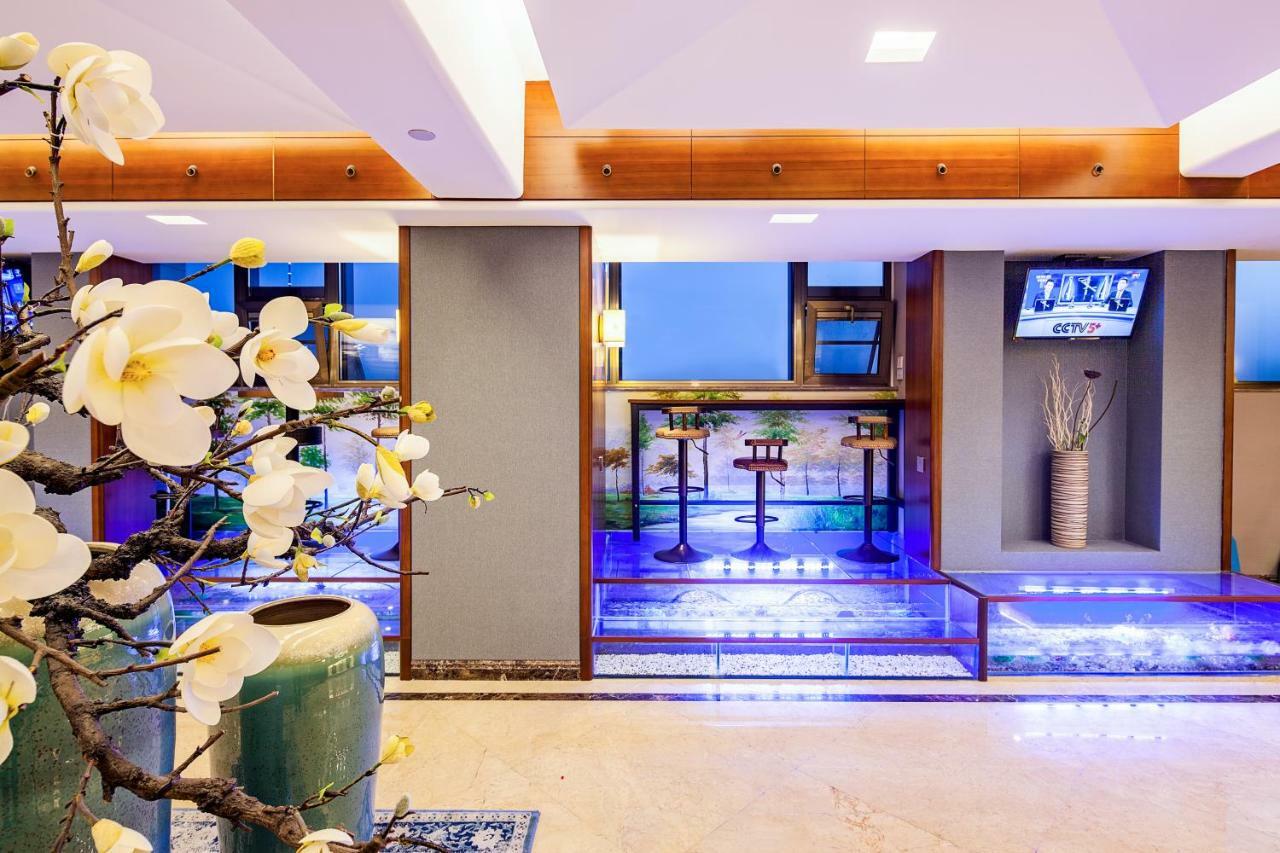 Lujia International Hotel Chengdu Exterior foto